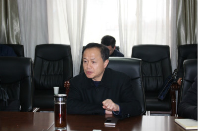 李大松检查扶贫工作_凤台县人民政府