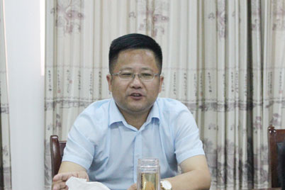 刘居胜参加岳张集镇专题民主生活会