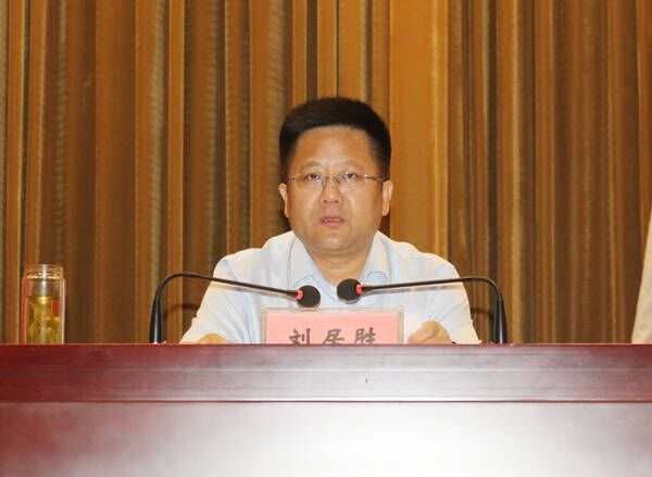 刘居胜强调,要织密防控之网,做到各项举措再精细.