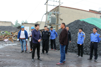 岳张集镇集中整治堆场煤矸石场所