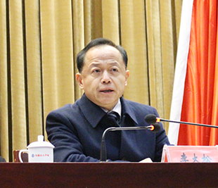 李大松在讲话中指出,本次交叉考核范围广,内容细,要求严,是对我县脱贫