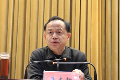 李大松在会上指出,过去的一年,全县上下牢牢把握农业农村现代化总目标